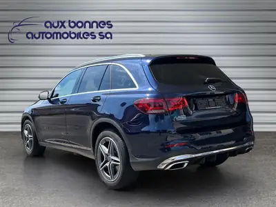 Mercedes-Benz GLC 300 AMG Line 4Matic — SUV hybride rechargeable, entretien complet — côté