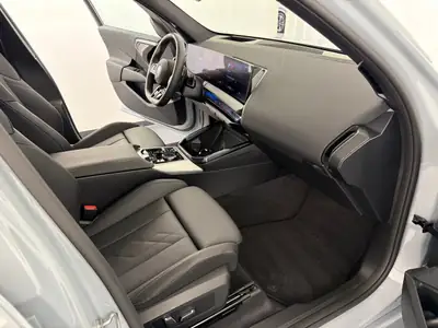 BMW X3 xDrive 48V 20d M Sport Pro 2025 — SUV diesel mild-hybrid, peu kilométré — Miniature 9