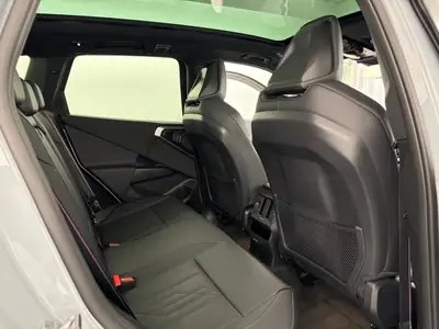 BMW X3 xDrive 48V 20d M Sport Pro 2025 — SUV diesel mild-hybrid, peu kilométré — Miniature 8