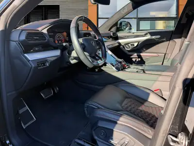 Lamborghini Urus E-Gear — Le SUV sportif italien à 69'900 km, sans sinistre — intérieur