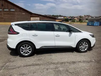 Renault Espace 1.6 dCi 160 EDC — Monospace spacieux, diesel économe et sûr — rear view