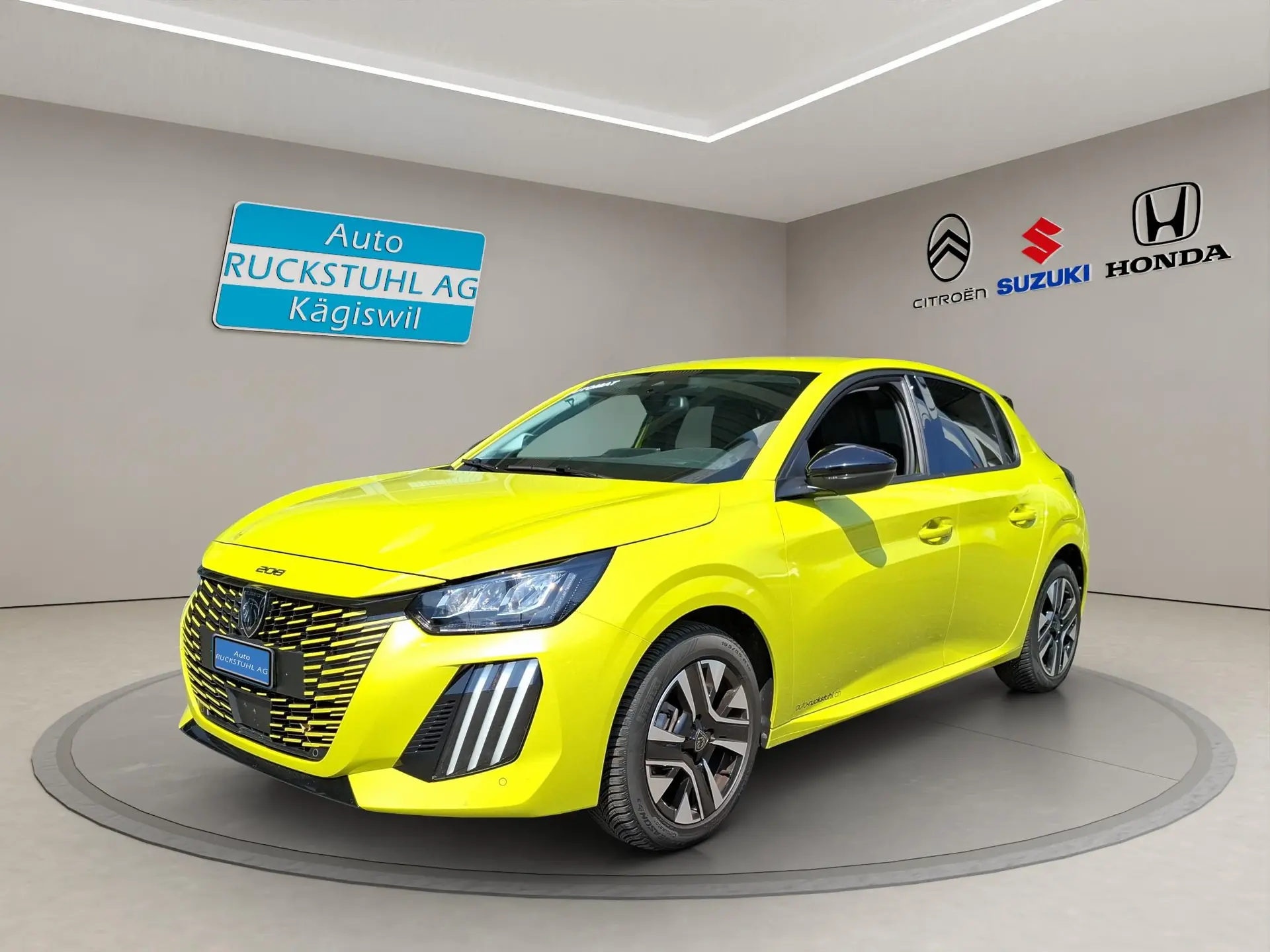 Peugeot 208 1.2 PureTech 100 Allure — Citadine moderne, faible kilométrage et moteur efficace
