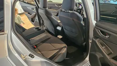 Subaru XV 2.0 Swiss Plus AWD — Petit SUV fiable avec transmission CVT et rouage intégral permanent — Miniature 20
