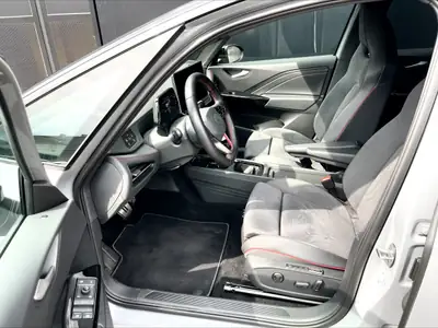 VW ID.3 GTX Performance — Électrique 326 ch, attelage et pompe à chaleur inclus — tableau de bord