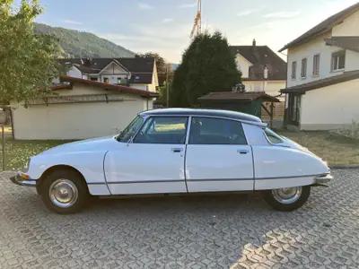 Citroën DS 23 Pallas 1972 — Chef-d'œuvre d'exception, 118'000 km authentiques — rear view