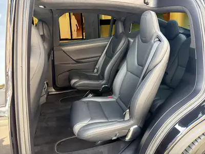 Tesla Model X 100D — SUV électrique 7 places, 525 ch, autonomie maximale — Miniature 7
