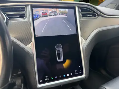 Tesla Model X 100D — SUV électrique 7 places, 525 ch, autonomie maximale — Miniature 13