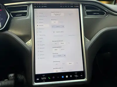 Tesla Model X 100D — SUV électrique 7 places, 525 ch, autonomie maximale — Miniature 14