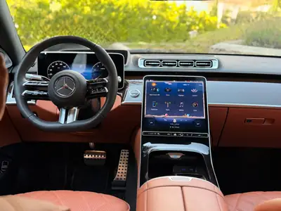 Mercedes-Benz S 500 V6 AMG Line — Berline de prestige 4MATIC, 449 ch hybride — Detail