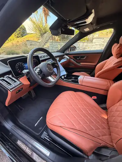 Mercedes-Benz S 500 V6 AMG Line — Berline de prestige 4MATIC, 449 ch hybride — Innenraum