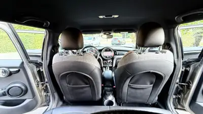 MINI Cooper Steptronic — Citadine dynamique, 138'000 km, sans accident — Miniature 8