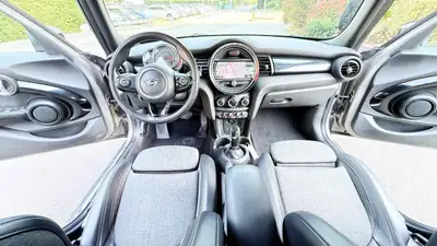 MINI Cooper Steptronic — Citadine dynamique, 138'000 km, sans accident — Miniature 9