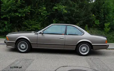 BMW 635 CSi E24 — Coupé sportif des années 80, 211 ch et histoire automobile — dashboard