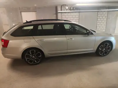 Skoda Octavia 2.0 TSI RS DSG — Berline sportive 220 ch, sans accident — arrière