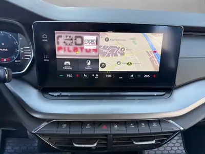 Skoda Octavia Combi 2.0 TDI 4×4 — Break robuste, transmission intégrale et consommation maîtrisée — Miniature 16