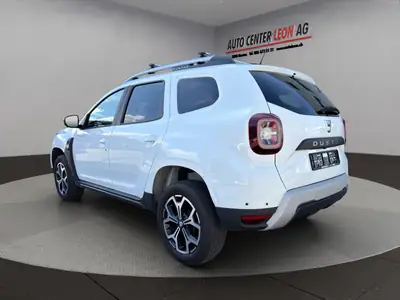 Dacia Duster TCe 130 Celebration 4x4 — SUV robuste 4x4, sièges chauffants, sans sinistre — Innenraum