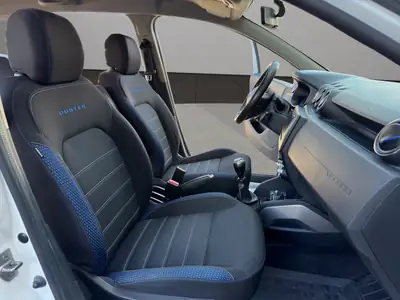 Dacia Duster TCe 130 Celebration 4x4 — SUV robuste 4x4, sièges chauffants, sans sinistre — Miniatur 17