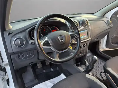 Dacia Logan MCV Stepway 2019 — Monospace pratique, économe et bien équipé — Miniature 10