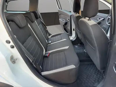 Dacia Logan MCV Stepway 2019 — Monospace pratique, économe et bien équipé — Miniature 18