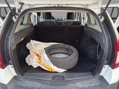 Dacia Logan MCV Stepway 2019 — Monospace pratique, économe et bien équipé — Miniature 19
