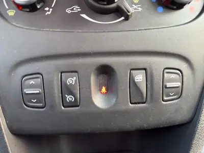Dacia Logan MCV Stepway 2019 — Monospace pratique, économe et bien équipé — Miniature 23