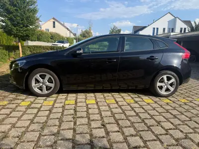 Volvo V40 Diesel 150 ch — Berline compacte fiable, entretien régulier — rear view