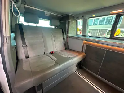 VW T6.1 Ocean Edition — Monospace 4x4 diesel performant, 83 900 km seulement — interior