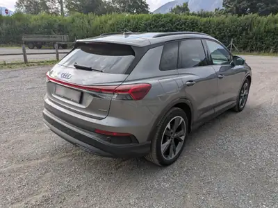 Audi Q4 e-tron 45 quattro — SUV électrique performant, 44'400 km, garantie jusqu'en 2027 — rear view