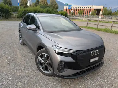 Audi Q4 e-tron 45 quattro — SUV électrique performant, 44'400 km, garantie jusqu'en 2027 — side view