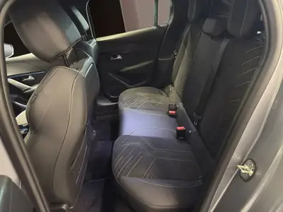 Peugeot 208 1.2 MHEV 145 GT — Citadine hybride légère, très faible kilométrage — Miniatur 9