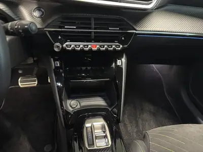 Peugeot 208 1.2 MHEV 145 GT — Citadine hybride légère, très faible kilométrage — Miniatur 7