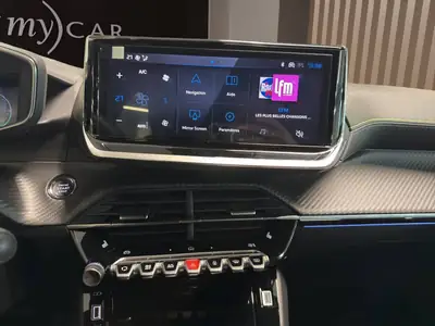 Peugeot 208 1.2 MHEV 145 GT — Citadine hybride légère, très faible kilométrage — Miniatur 14