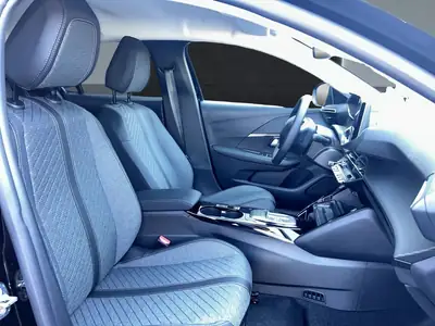 Peugeot 208 Elektrik 100 kW Allure — Citadine électrique nouvelle génération, ultra-moderne — Miniatur 11