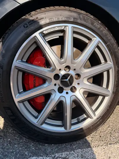 Mercedes-Benz CLA 35 AMG 4matic — Coupé sportif 306 ch, entretien gratuit jusqu'à 2032 — Armaturenbrett