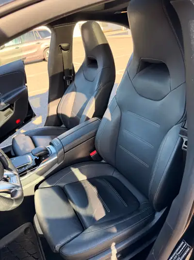 Mercedes-Benz CLA 35 AMG 4matic — Coupé sportif 306 ch, entretien gratuit jusqu'à 2032 — Miniatur 9