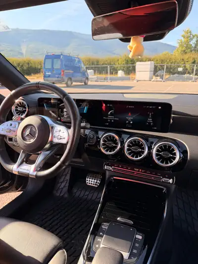 Mercedes-Benz CLA 35 AMG 4matic — Coupé sportif 306 ch, entretien gratuit jusqu'à 2032 — Miniatur 13