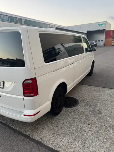 VW T6 2.0 TDI 150 ch — Minibus 8 places, transmission automatique, kilométrage maîtrisé — Miniatura 10