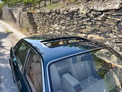 Jaguar XJ40 4.0 Sovereign — L'élégance anglaise intemporelle, moteur puissant et fiable — Thumbnail 7