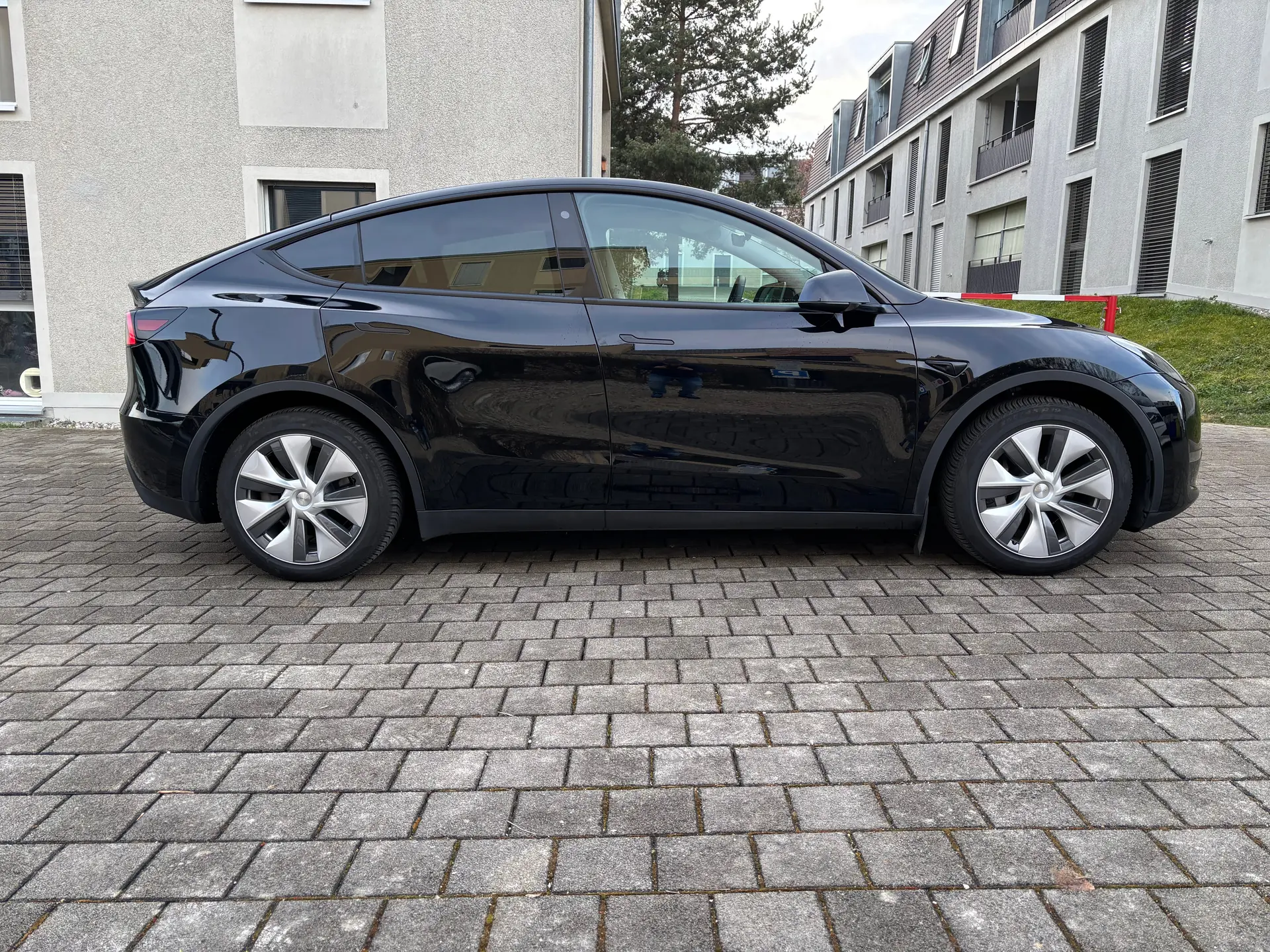 Tesla Model Y 2023 occasion Basel — 5