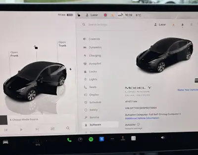 Tesla Model Y Long Range AWD — SUV électrique haute performance, 45 000 km seulement — Miniature 10