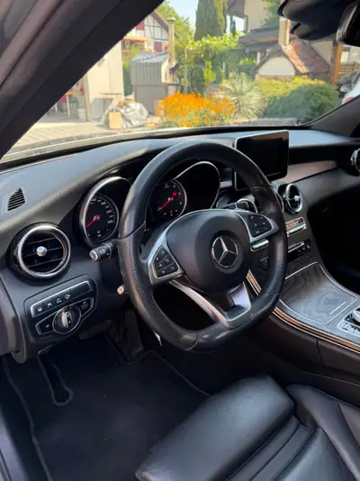 Mercedes-Benz C 250 d AMG Line 4Matic — Berline premium diesel, 8 pneus + révisions offertes — Detail