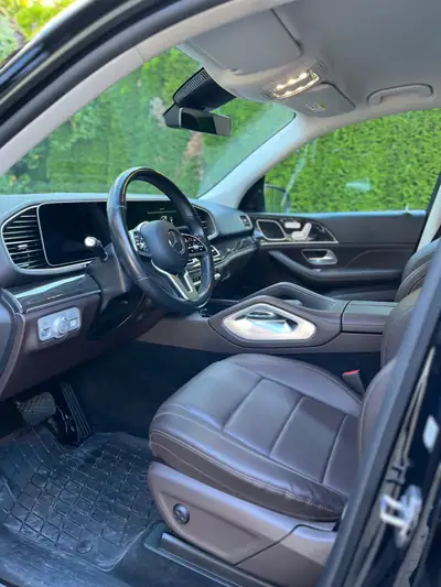 Mercedes-Benz GLE 300 d AMG Line — SUV premium diesel 4WD, 84 500 km — intérieur