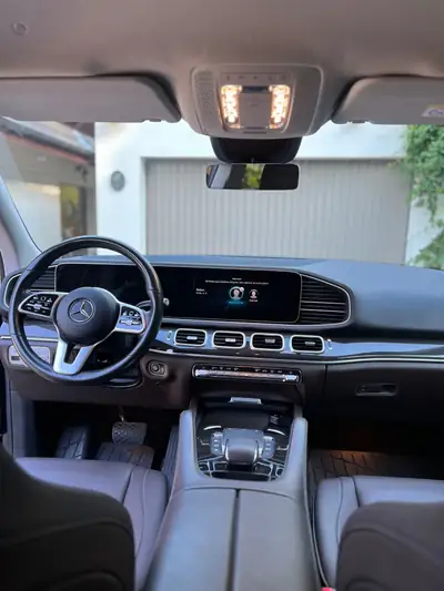 Mercedes-Benz GLE 300 d AMG Line — SUV premium diesel 4WD, 84 500 km — tableau de bord