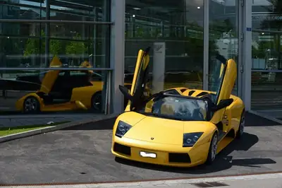 Lamborghini Murciélago Roadster V12 6.2L — Icône des années 2000, 580 ch purs — Thumbnail 15
