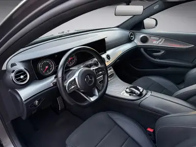 Mercedes-Benz E 200 d AMG Line — Break diesel, équipement premium, 116'650 km — Miniature 9