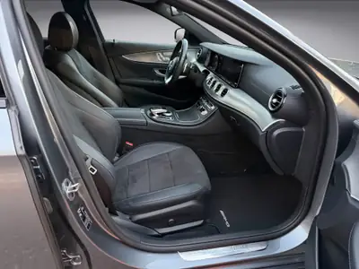 Mercedes-Benz E 200 d AMG Line — Break diesel, équipement premium, 116'650 km — Miniature 13