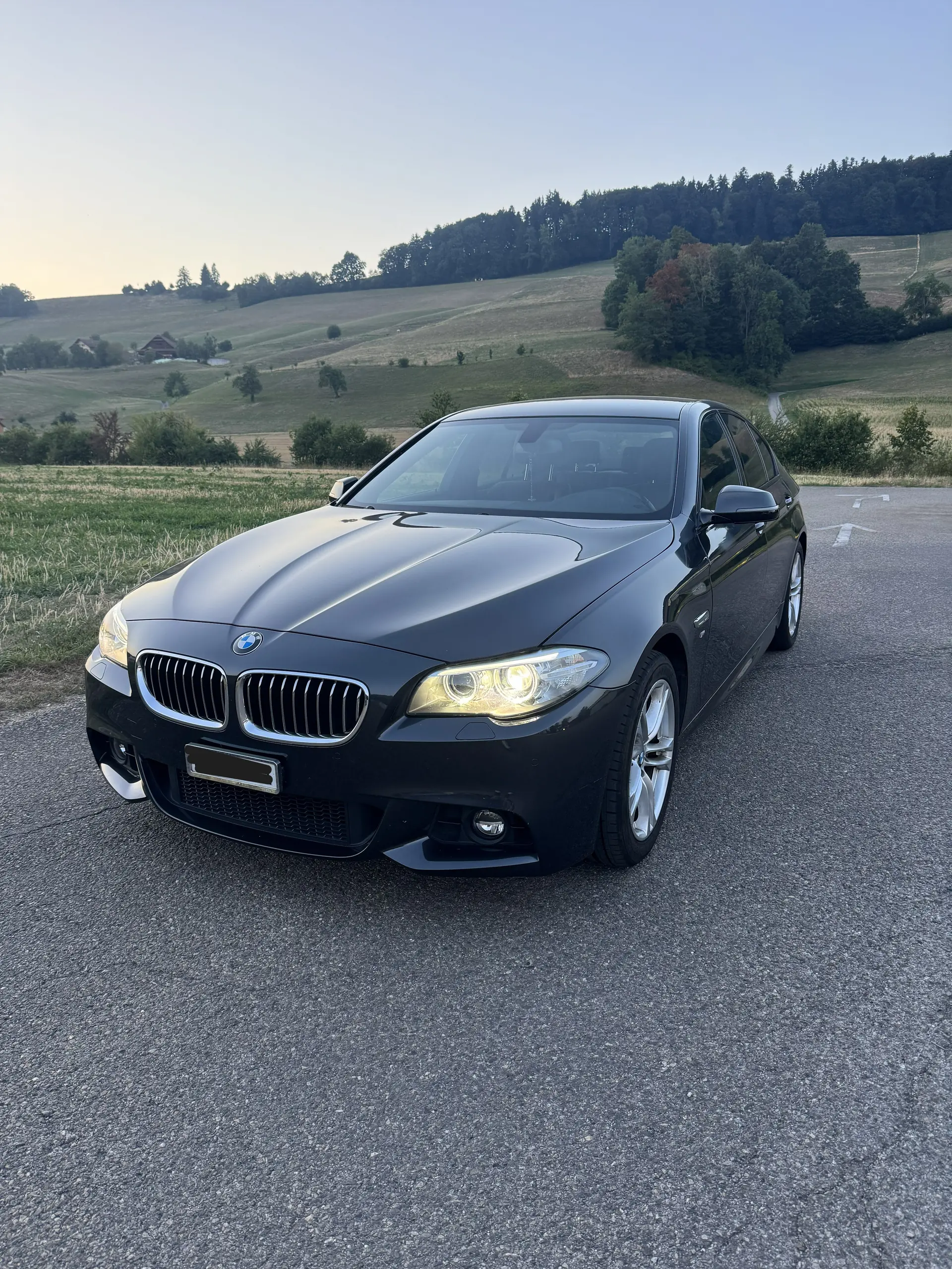 BMW 535i xDrive 2014 — Berline de prestige, 306 ch et transmission intégrale — Außenansicht