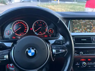 BMW 535i xDrive 2014 — Berline de prestige, 306 ch et transmission intégrale — Innenraum