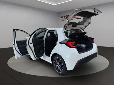 Toyota Yaris 1.5 Teamplayer e-CVT — Hybride performant, nouveau véhicule, garantie étendue — Miniature 22