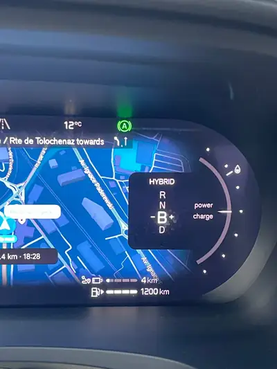 Volvo S90 T8 eAWD Inscription — Berline hybride rechargeable premium, 90 500 km seulement — Miniatura 9